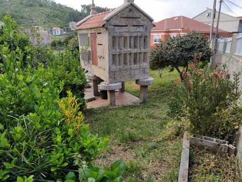 ATICO PLAYA de LIMENS House in O Morrazo