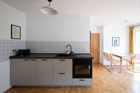 Kitchen or kitchenette, Dining area, dishwasher, stove