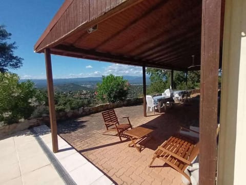 Patio, Natural landscape, View (from property/room), Balcony/Terrace, Mountain view, sunbed