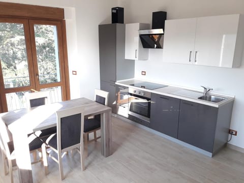 Communal lounge/ TV room, Garden, Balcony/Terrace, Communal kitchen