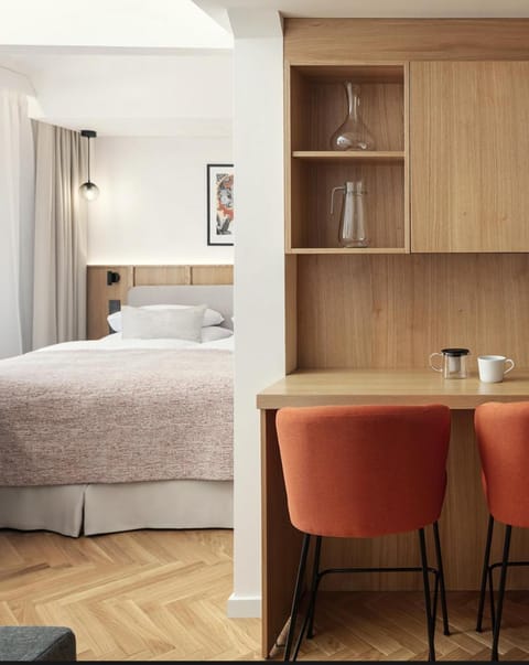 Living room, Bedroom