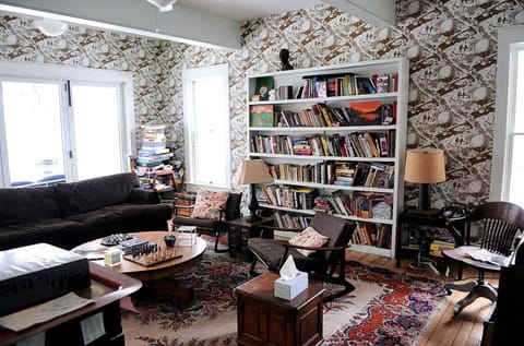 Charmingly Historic Cottage Rental Perfect for Large Groups in Aurora, New York House in Aurora