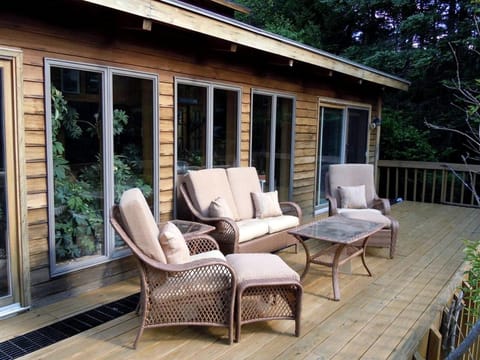 Family-Friendly Cabin in the Deerfield Valley of Mount Snow, West Dover Vermont Cabin in West Dover