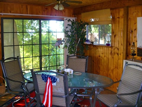 Rustic Lakefront Cottage Rental for Four on Randall Lake, Michigan House in Coldwater