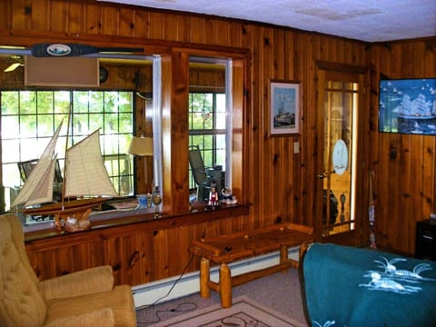 Rustic Lakefront Cottage Rental for Four on Randall Lake, Michigan House in Coldwater