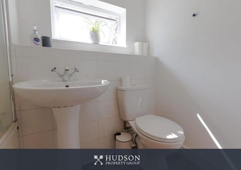 Toilet, Bathroom, Bath