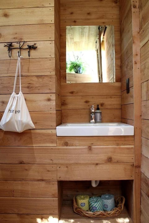 Beautiful Romantic Yurt Surrounded by Nature in Wimberley, Texas Luxury tent in Wimberley