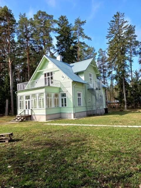Property building, Garden view
