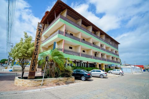 Property building, Nearby landmark, Lobby or reception