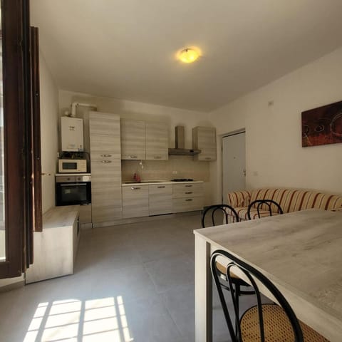 Kitchen or kitchenette, Dining area, dishwasher, microwave, oven, stove