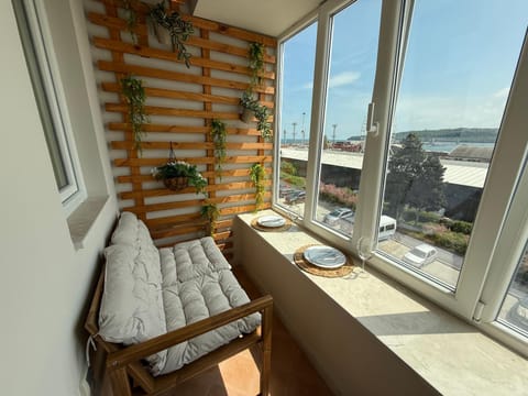 Day, View (from property/room), Balcony/Terrace, Seating area, Sea view