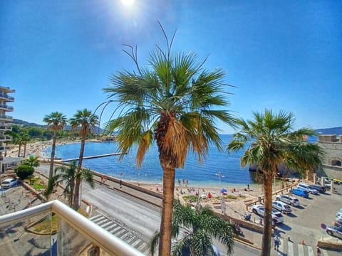 Neighbourhood, Beach, Sea view