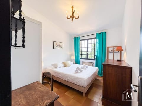 Belle demeure dans les hauteurs d'Ollioules House in French Riviera