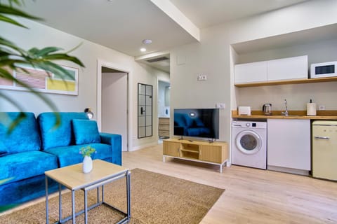 TV and multimedia, Kitchen or kitchenette, Living room, dishwasher, washing machine