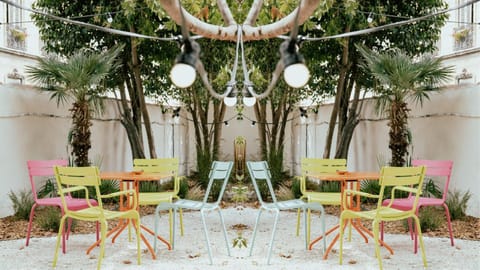 Patio, Spring, Garden