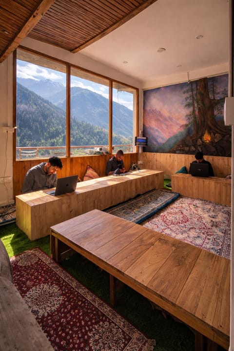 Seating area