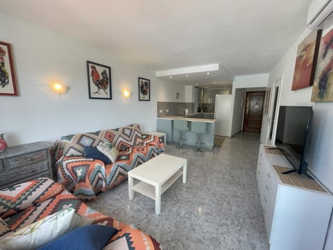 Intermobiliaria Rentals - Puerto Paraíso 42D Apartment in Estepona
