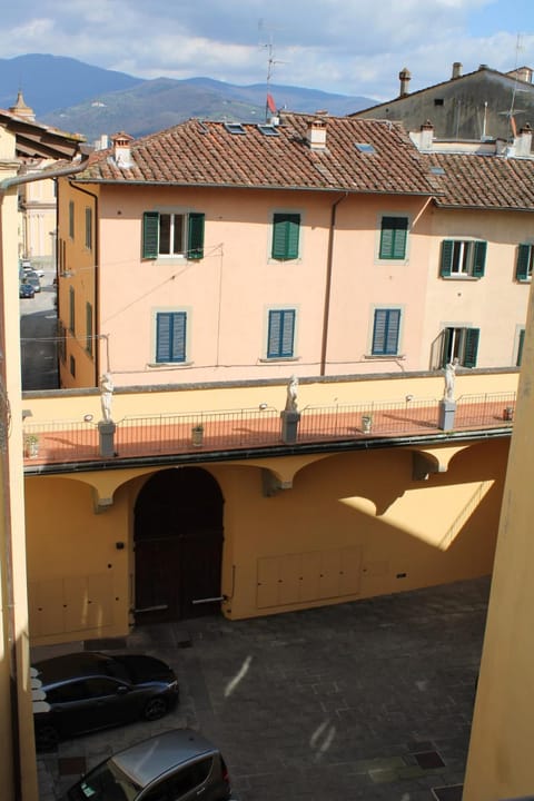 Palazzo Cellesi Apartment in Pistoia
