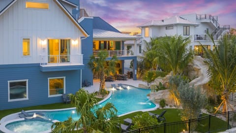 Property building, Day, Natural landscape, Other, Pool view, Swimming pool