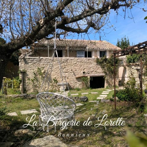 Property building, Day, Garden, Text overlay, Landmark view