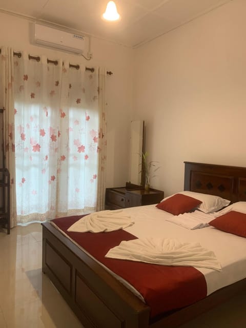 Bed, Bedroom, air conditioner