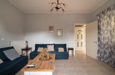 Niki's Garden House - A beautiful 2 bedroom house House in Corfu