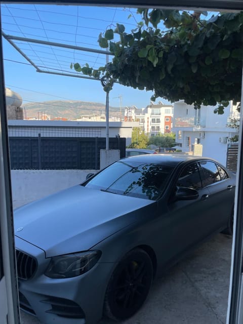 Hida House Apartment in Ksamil