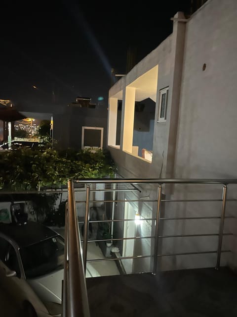 Hida House Apartment in Ksamil