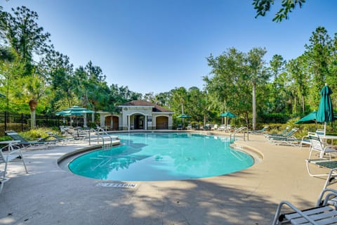 10 Mi to Ocean Home with Lanai in Ormond Beach! House in Ormond Beach