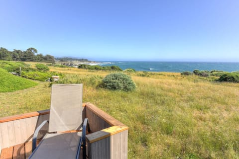 Pelican's Landing - Amazing Views & Hot Tub House in Sonoma County