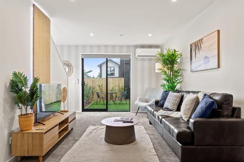 Tasteful Auckland 2 Bed 1 Bath House in Auckland