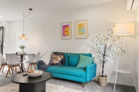 Charming 2 Bedroom Family Home House in Auckland