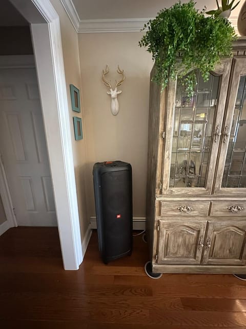 Selfie Walls l Spacious l Family Friendly l Near Beach House in Colorado