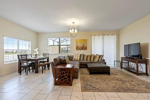 Amazing 5Bdr House with pool 4857 House in Kissimmee