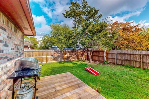 Eastgate Gem, Walk to TAMU House in College Station