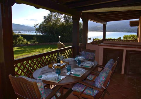 Balcony/Terrace, Dining area, Mountain view, Sea view