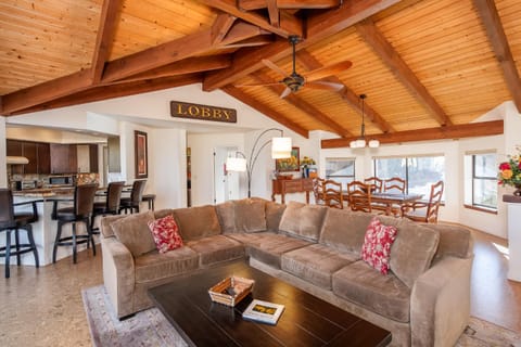 Private-Red Rock Views -Fire Pit-Hot Tub-Location House in Sedona