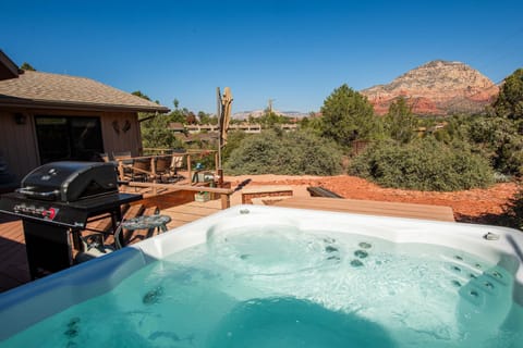 Private-Red Rock Views -Fire Pit-Hot Tub-Location House in Sedona