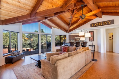 Private-Red Rock Views -Fire Pit-Hot Tub-Location House in Sedona