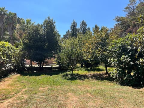 Séjour détente avec Piscine Apartment in La Londe-les-Maures