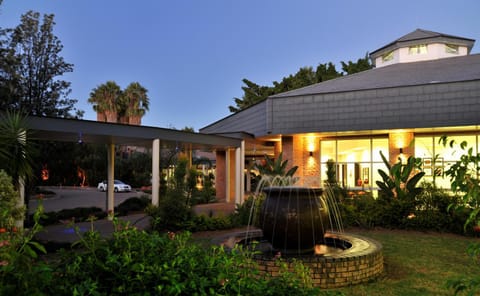 Facade/entrance, Garden
