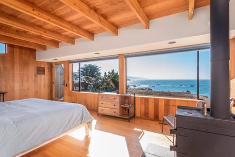 Ocean Views - Near Bluff Coast Trail - Hot Tub House in Sonoma County