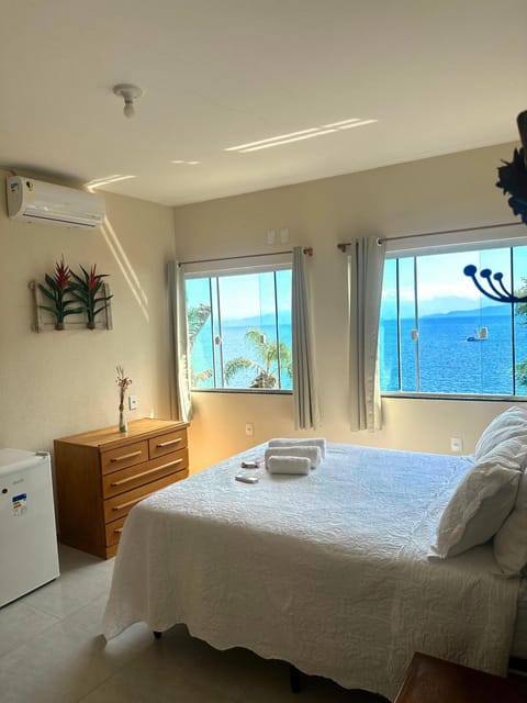 Ocean View Hotel Araçatiba, Ilha Grande RJ Apartment in State of Rio de Janeiro