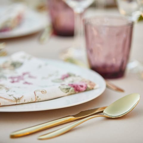 Restaurant/places to eat, Banquet/Function facilities