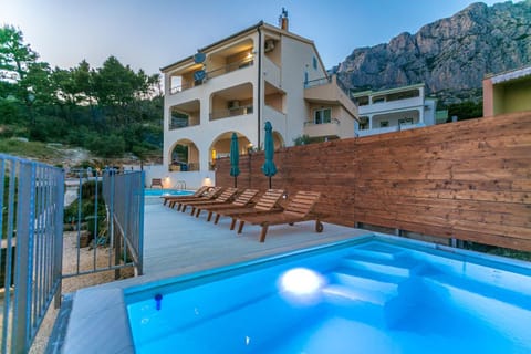 Property building, Pool view, Swimming pool
