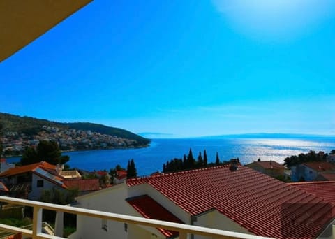 View (from property/room), Balcony/Terrace, Sea view