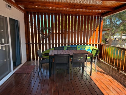 Mobile home sunshine House in Šibenik-Knin County, Croatia