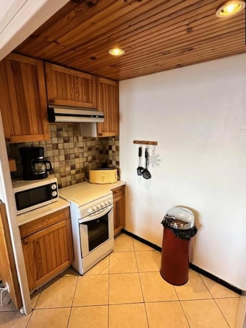 furniture, oven, kitchen