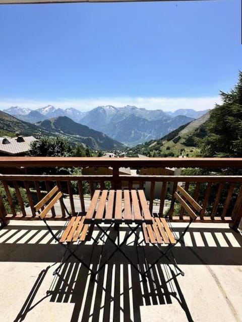 Mountain view, furniture