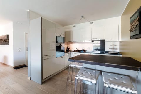 Sandi Luxury Apartment by Quokka 360 - modern flat in Lugano Apartment in Lugano